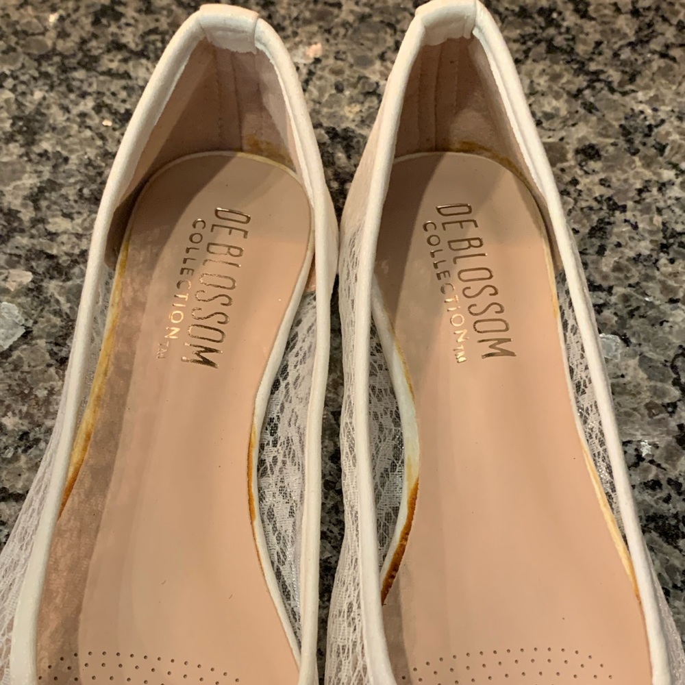 De Blossom Crystal and Lace Wedding Flats Size 6 1/2 - Picture 4 of 8